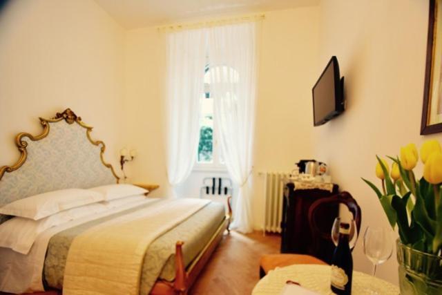 La Belle Coquette Bed & Breakfast Como Bagian luar foto
