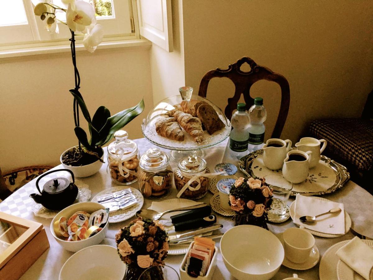 La Belle Coquette Bed & Breakfast Como Bagian luar foto