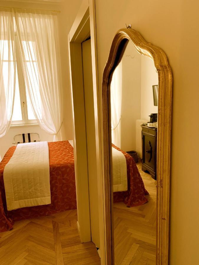 La Belle Coquette Bed & Breakfast Como Bagian luar foto