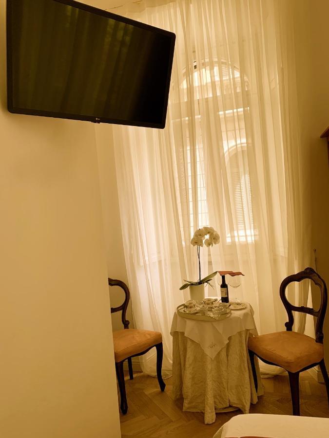 La Belle Coquette Bed & Breakfast Como Bagian luar foto