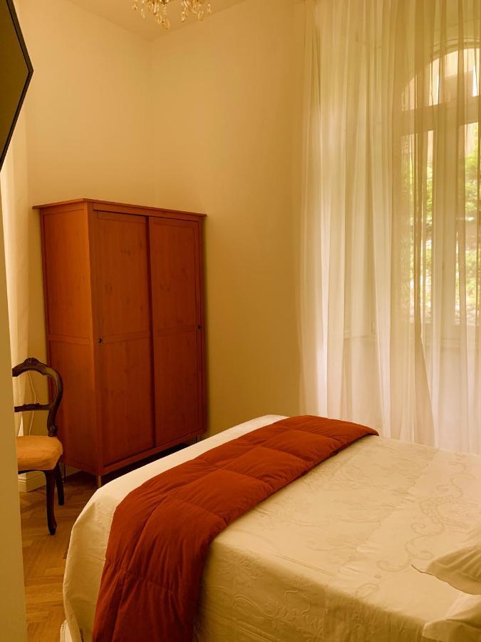 La Belle Coquette Bed & Breakfast Como Bagian luar foto