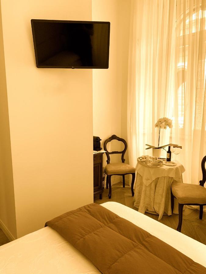 La Belle Coquette Bed & Breakfast Como Bagian luar foto